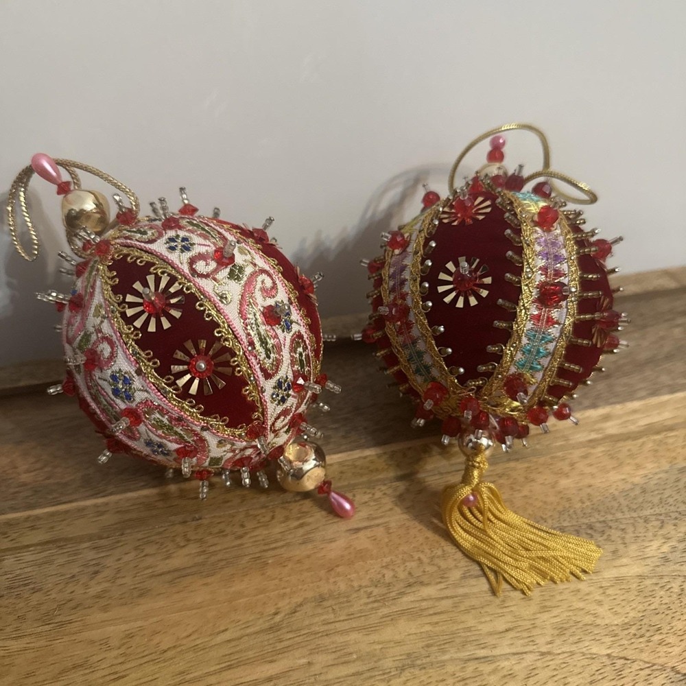 Set Of Vintage Pushpin Bead Christmas Ornament Flower Fabric Gold Red 5"